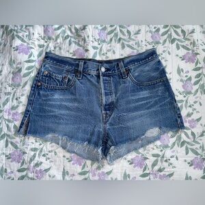 Women’s Used Levi 501 Jean Shorts Size 29